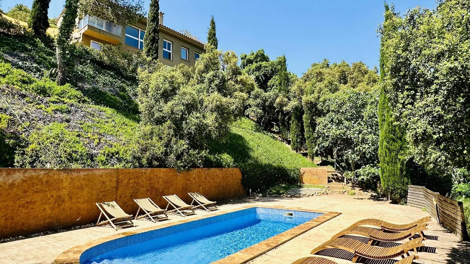 Pardal Costabravasi location